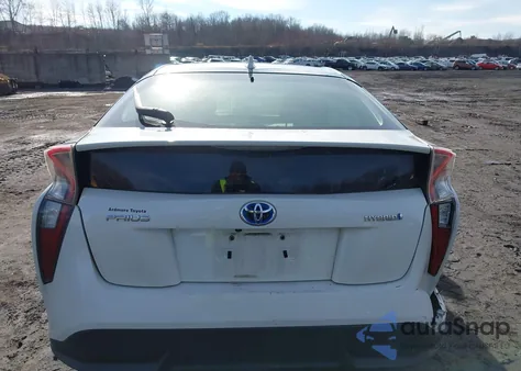 2016 Toyota Prius Three Touring z USA, uszkodzony, nr VIN JTDKARFU8G3508911